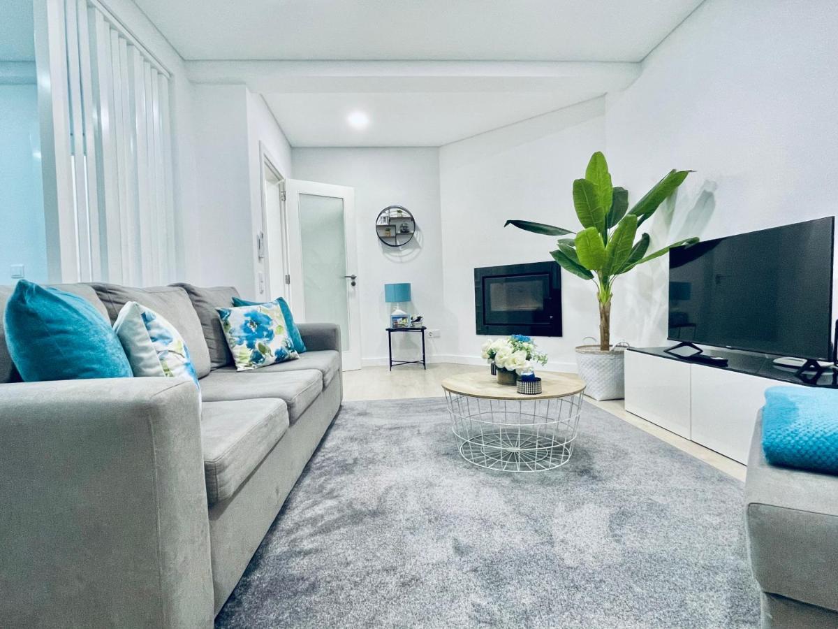 Central Tiled Apartment Aveiro Luaran gambar