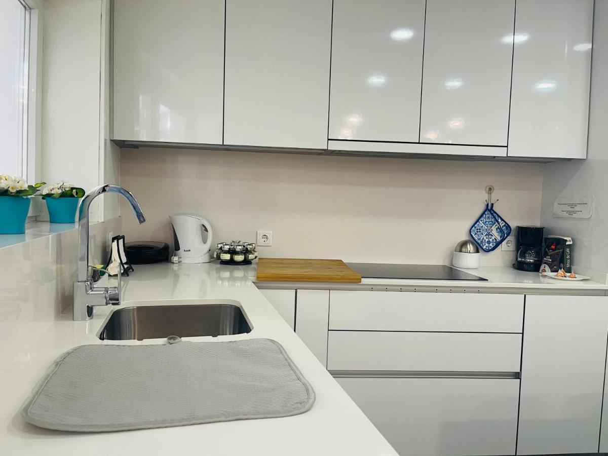 Central Tiled Apartment Aveiro Luaran gambar