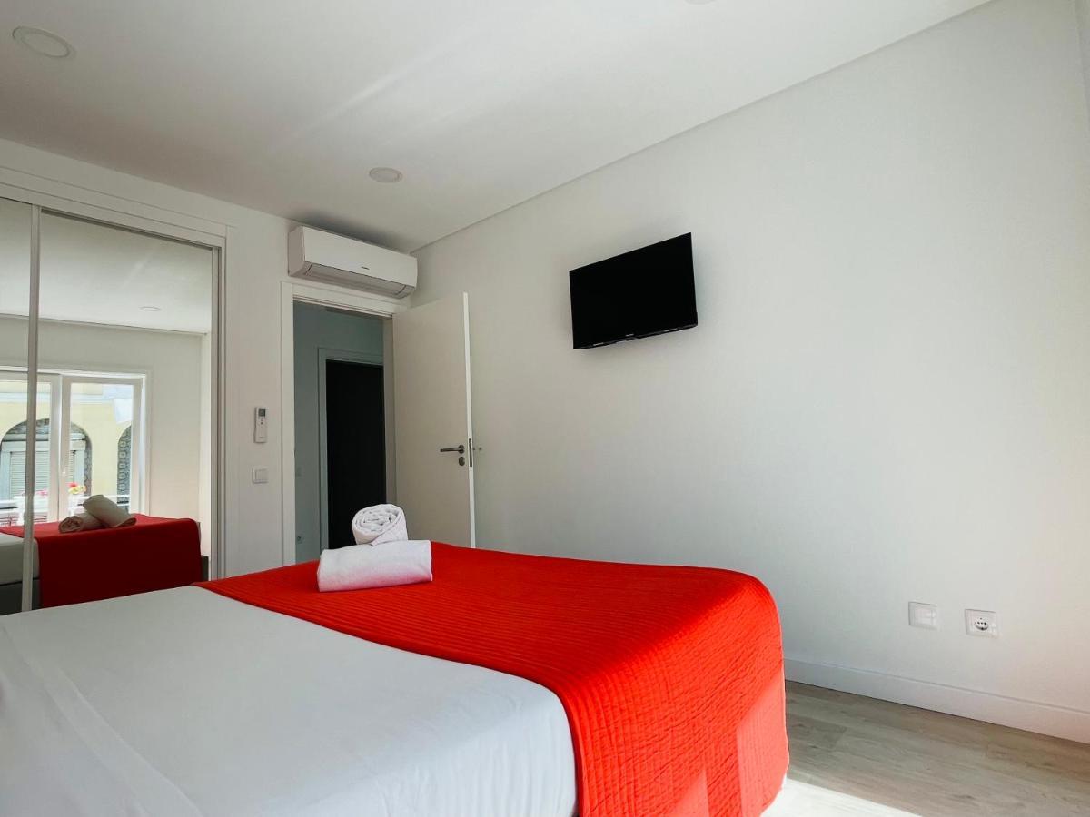 Central Tiled Apartment Aveiro Luaran gambar