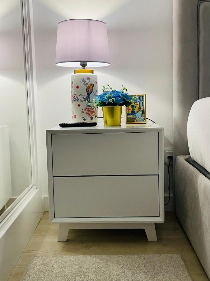 Central Tiled Apartment Aveiro Luaran gambar