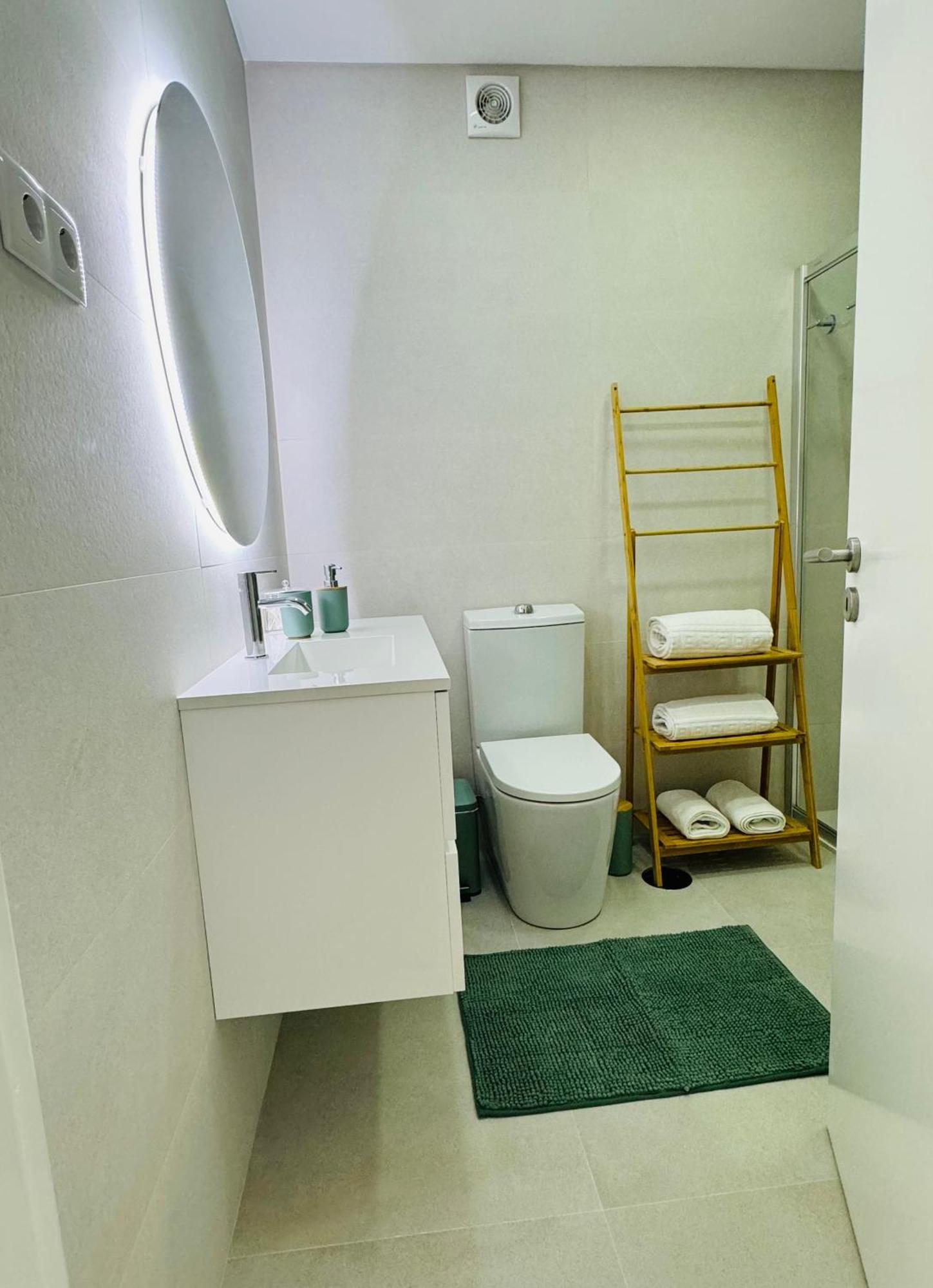 Central Tiled Apartment Aveiro Luaran gambar