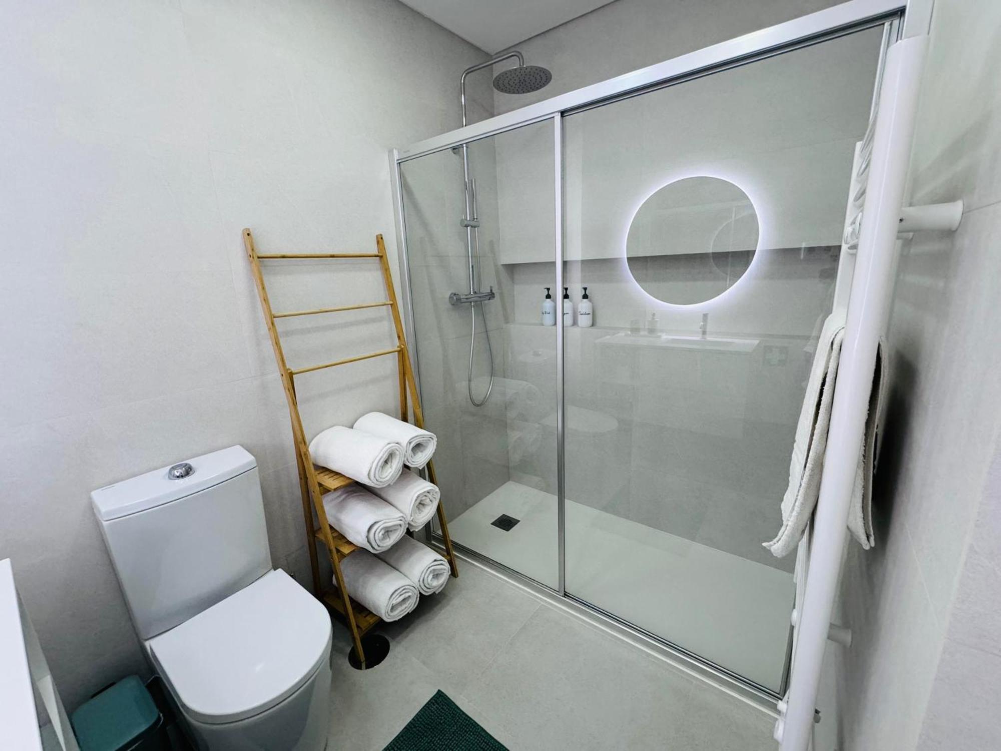 Central Tiled Apartment Aveiro Luaran gambar