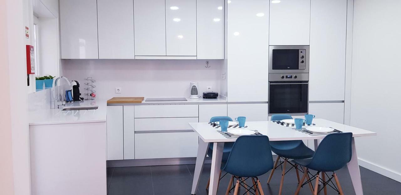 Central Tiled Apartment Aveiro Luaran gambar