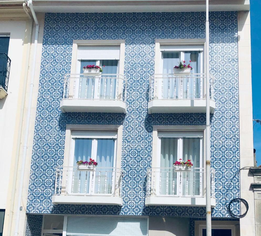 Central Tiled Apartment Aveiro Luaran gambar